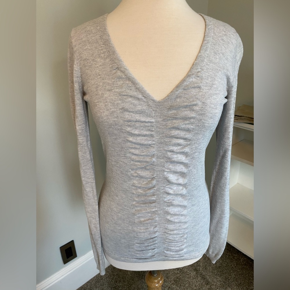 Express Light Gray V-neck sweater. Sz. Small. Beautiful and form-fitting.